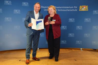 Wir gratulieren unserer Präsidentin Ilona Wojahn zum Bayerischen Tierschutzpreis! 